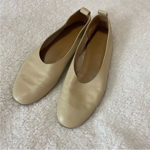 Everlaine Italian Day Glove size 7.5 Ballet Flat